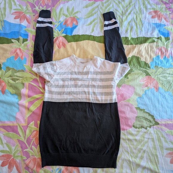 XIOS New York Women's XS Crewneck knit sweater black white Striped Long Sleeves - Picture 4 of 14